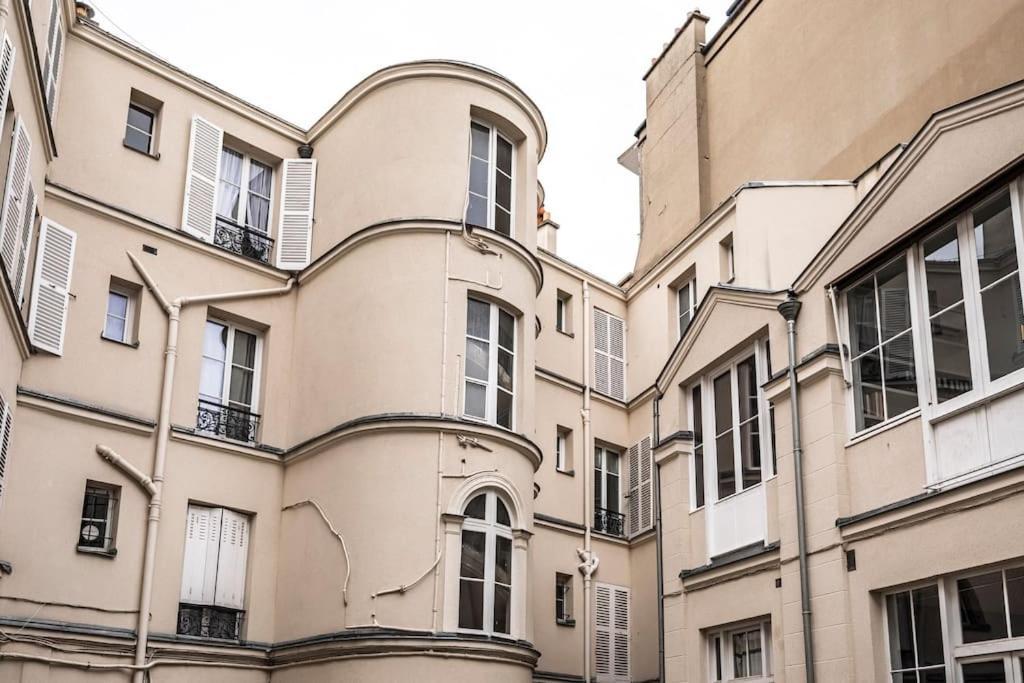Vaugirard - Saint Germain Des Pres - Best Place Paris Exterior photo