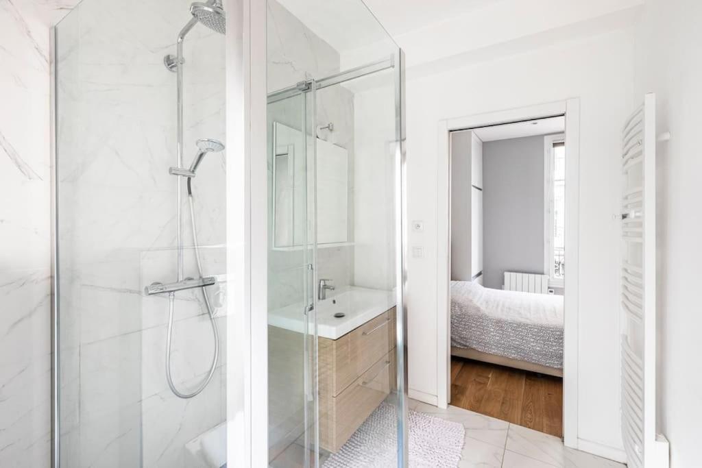 Vaugirard - Saint Germain Des Pres - Best Place Paris Exterior photo